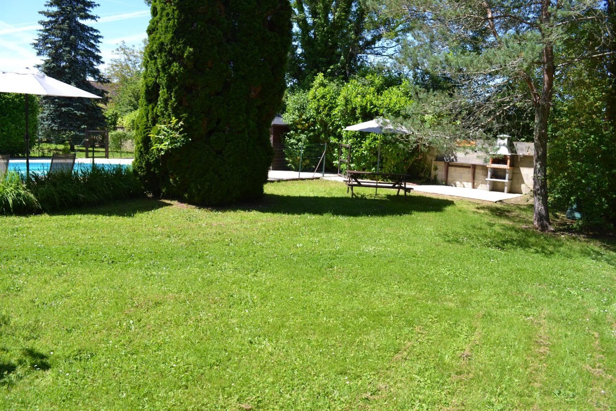 Les Bruyeres B&B 2 Montbron Zewnętrze zdjęcie